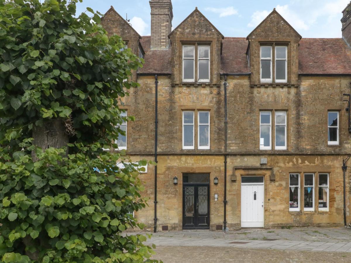 1 Abbey Court Apartman Sherborne  Kültér fotó