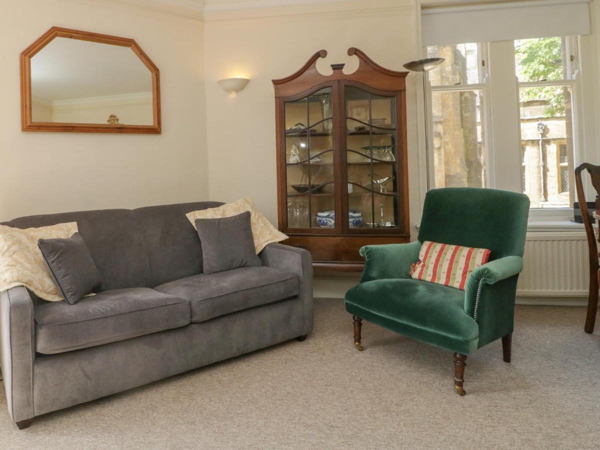 1 Abbey Court Apartman Sherborne  Kültér fotó