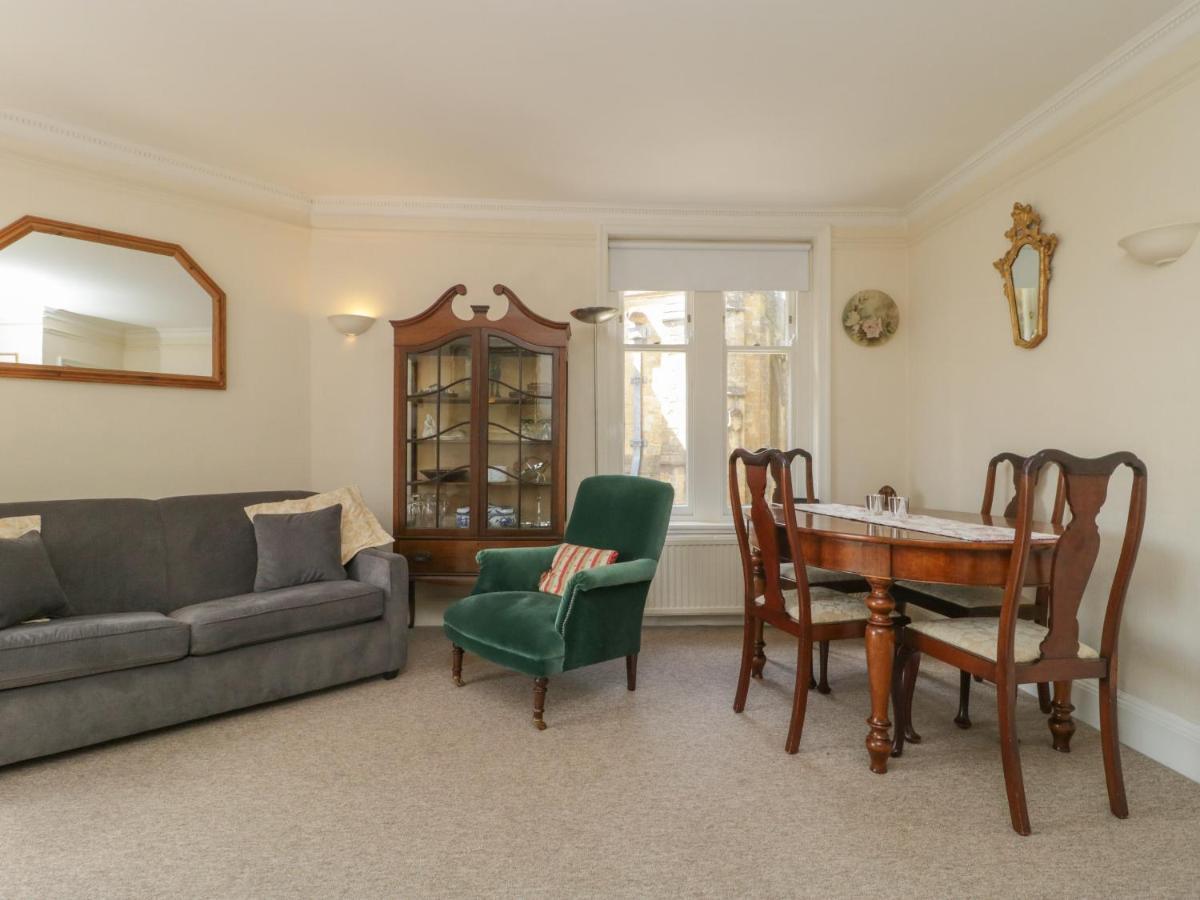 1 Abbey Court Apartman Sherborne  Kültér fotó