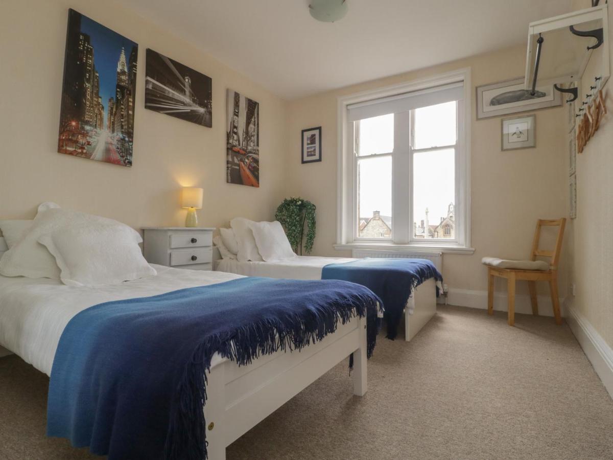 1 Abbey Court Apartman Sherborne  Kültér fotó