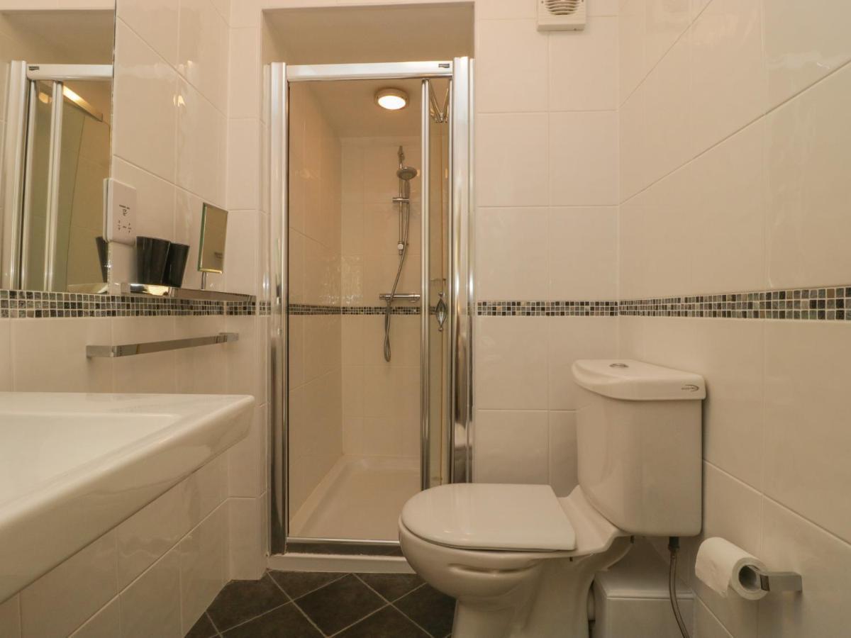 1 Abbey Court Apartman Sherborne  Kültér fotó